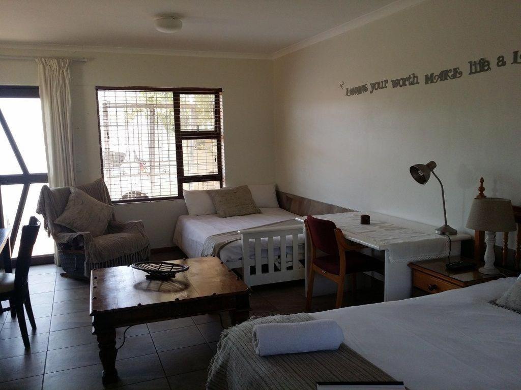 12 On Beach Guest House Saldanha Bay Exterior foto