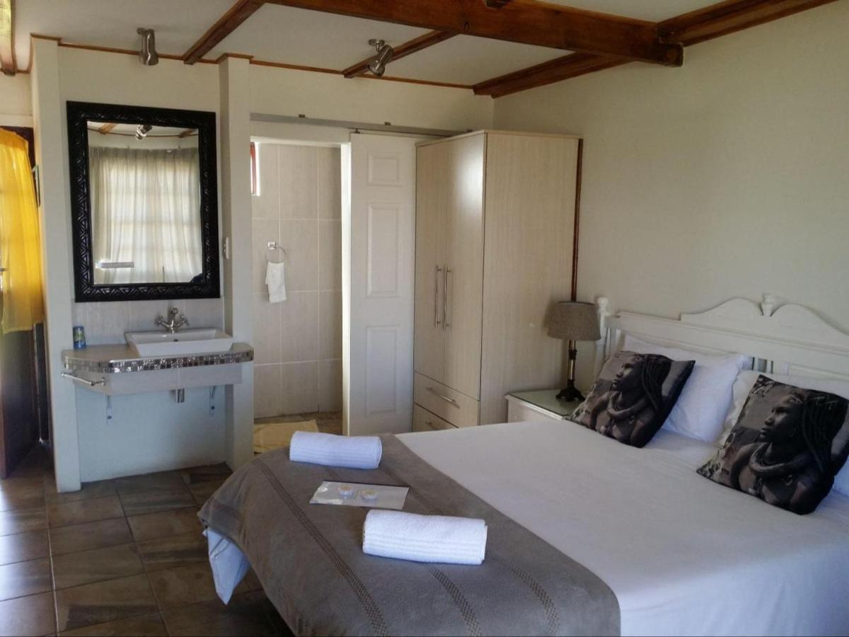 12 On Beach Guest House Saldanha Bay Exterior foto