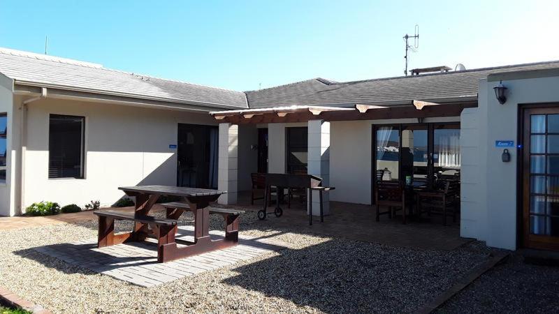 12 On Beach Guest House Saldanha Bay Exterior foto
