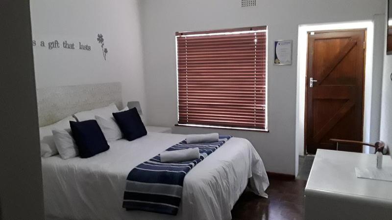 12 On Beach Guest House Saldanha Bay Exterior foto