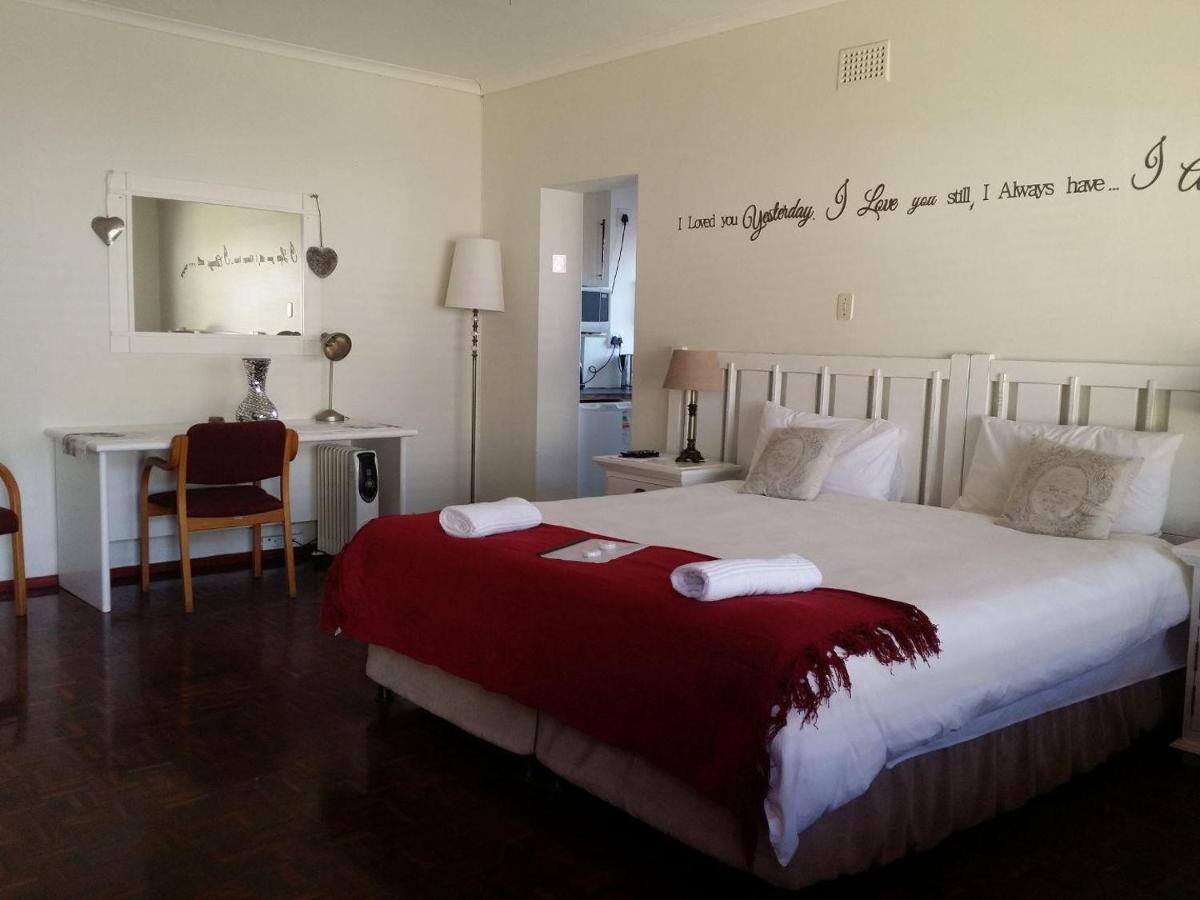 12 On Beach Guest House Saldanha Bay Exterior foto