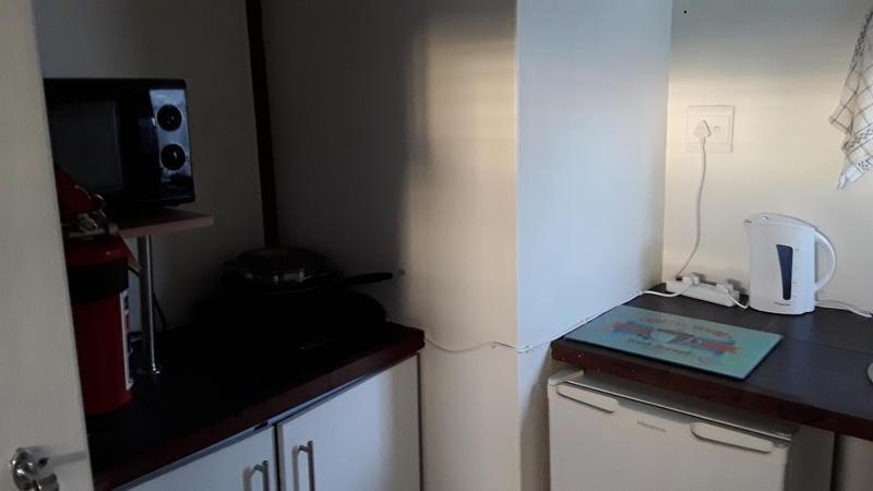 12 On Beach Guest House Saldanha Bay Exterior foto